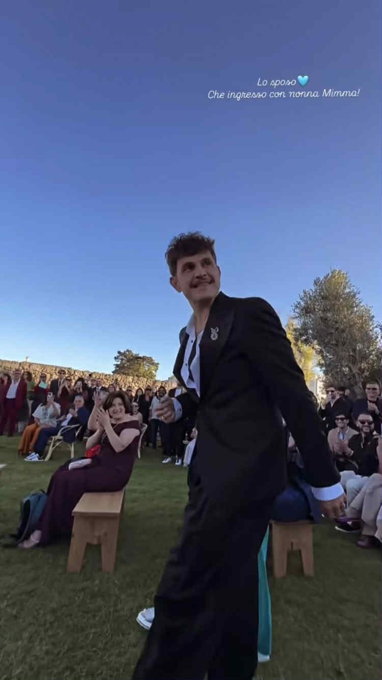 Il look da matrimonio di Renzo Rubino