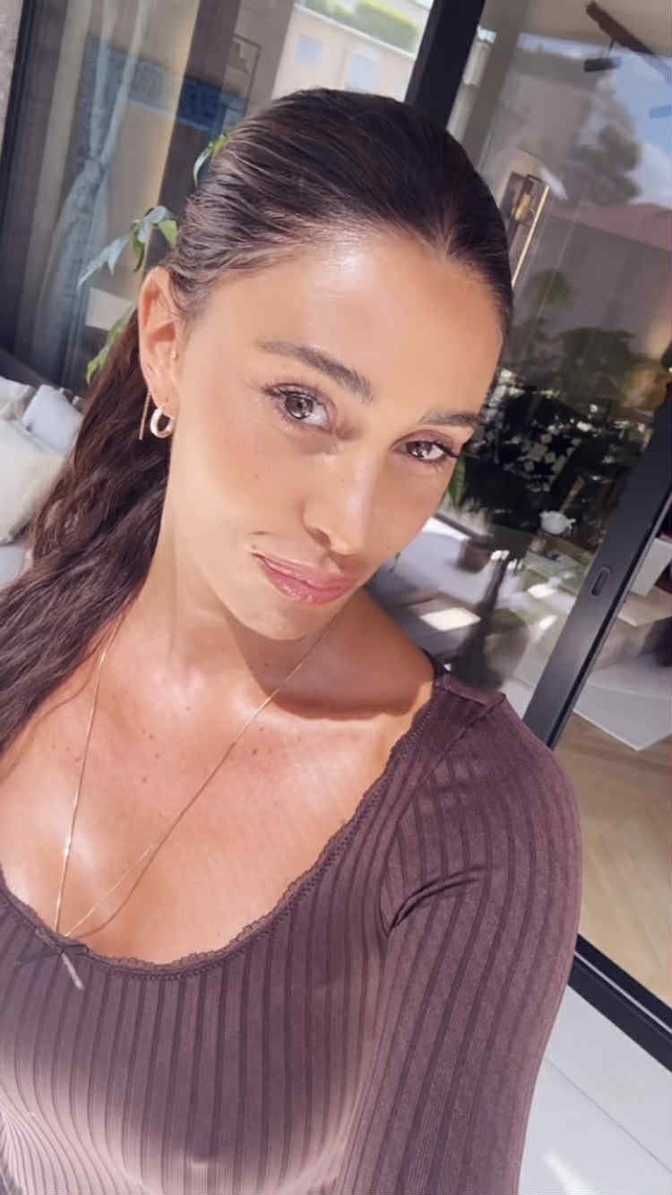 Belén con i "nuovi" capelli lunghi