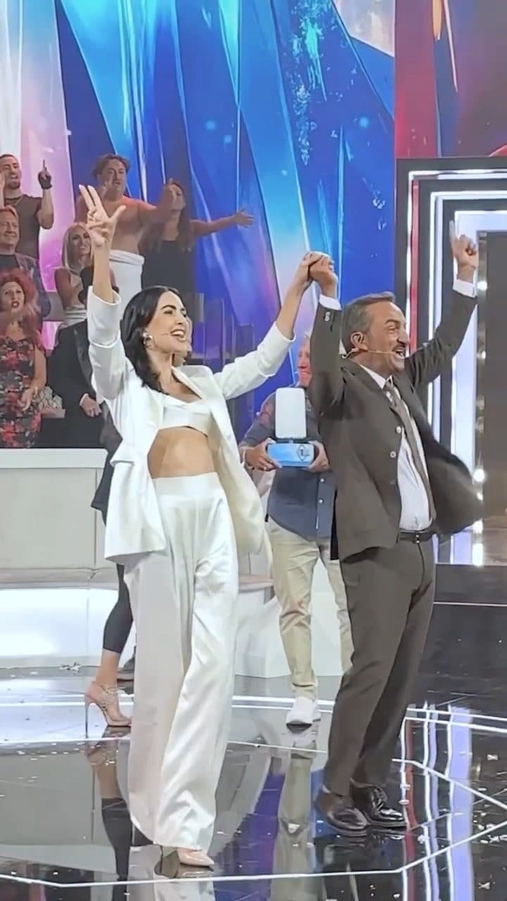 Rocìo Munoz Morales a Freeze