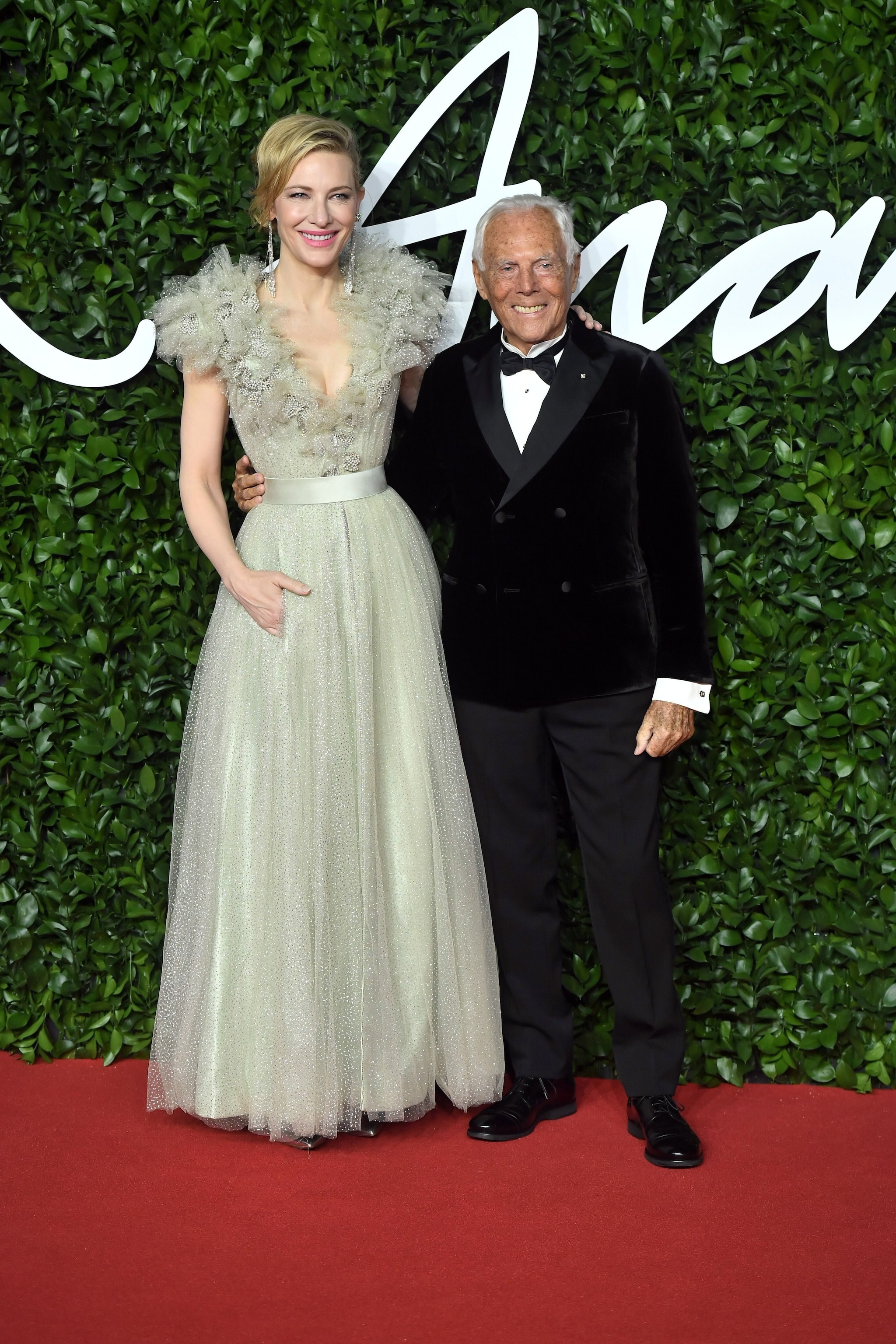 Cate Blanchett e Giorgio Armani ai Fashion Awards 2019