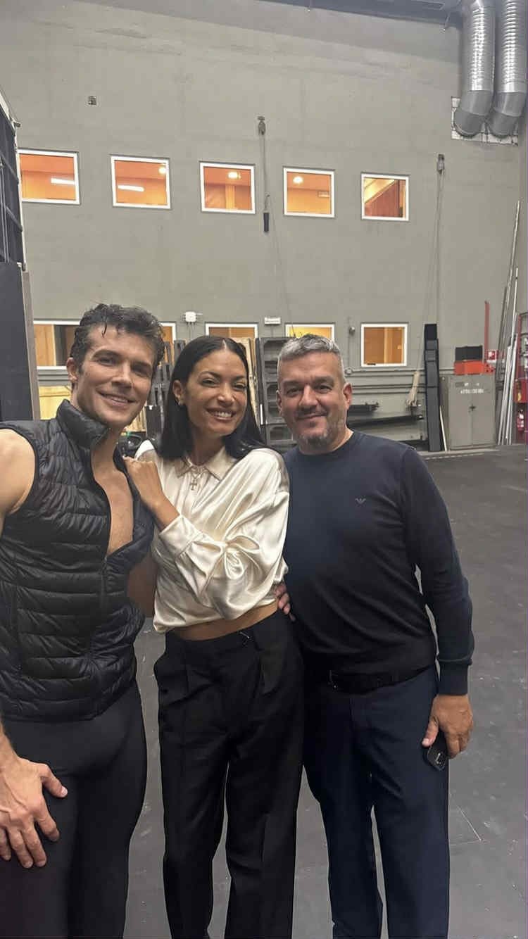 Il look formale di Elodie