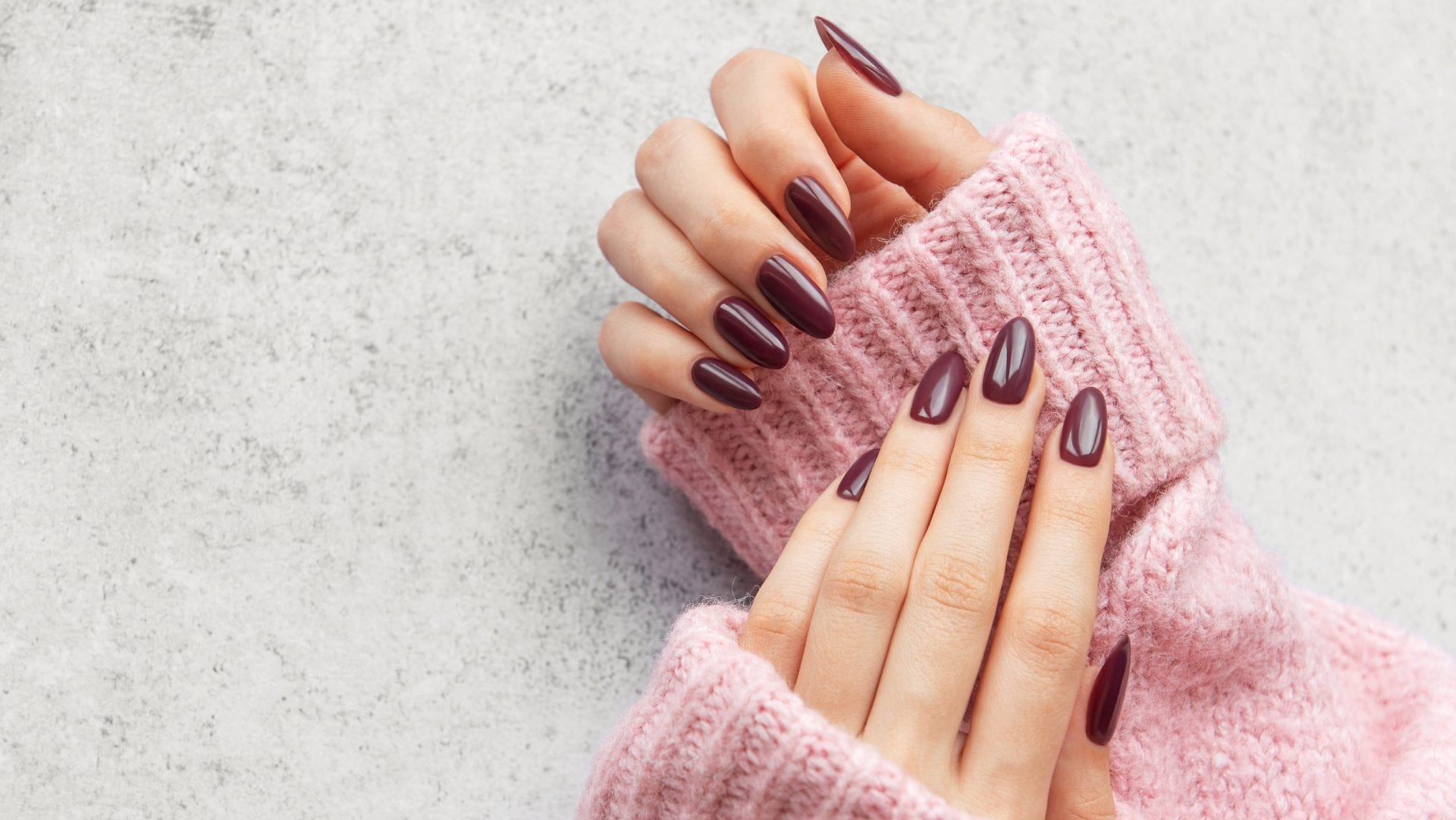 Perché fare una pausa tra una manicure e l'altra: i consigli di Ines Mordente per unghie in salute