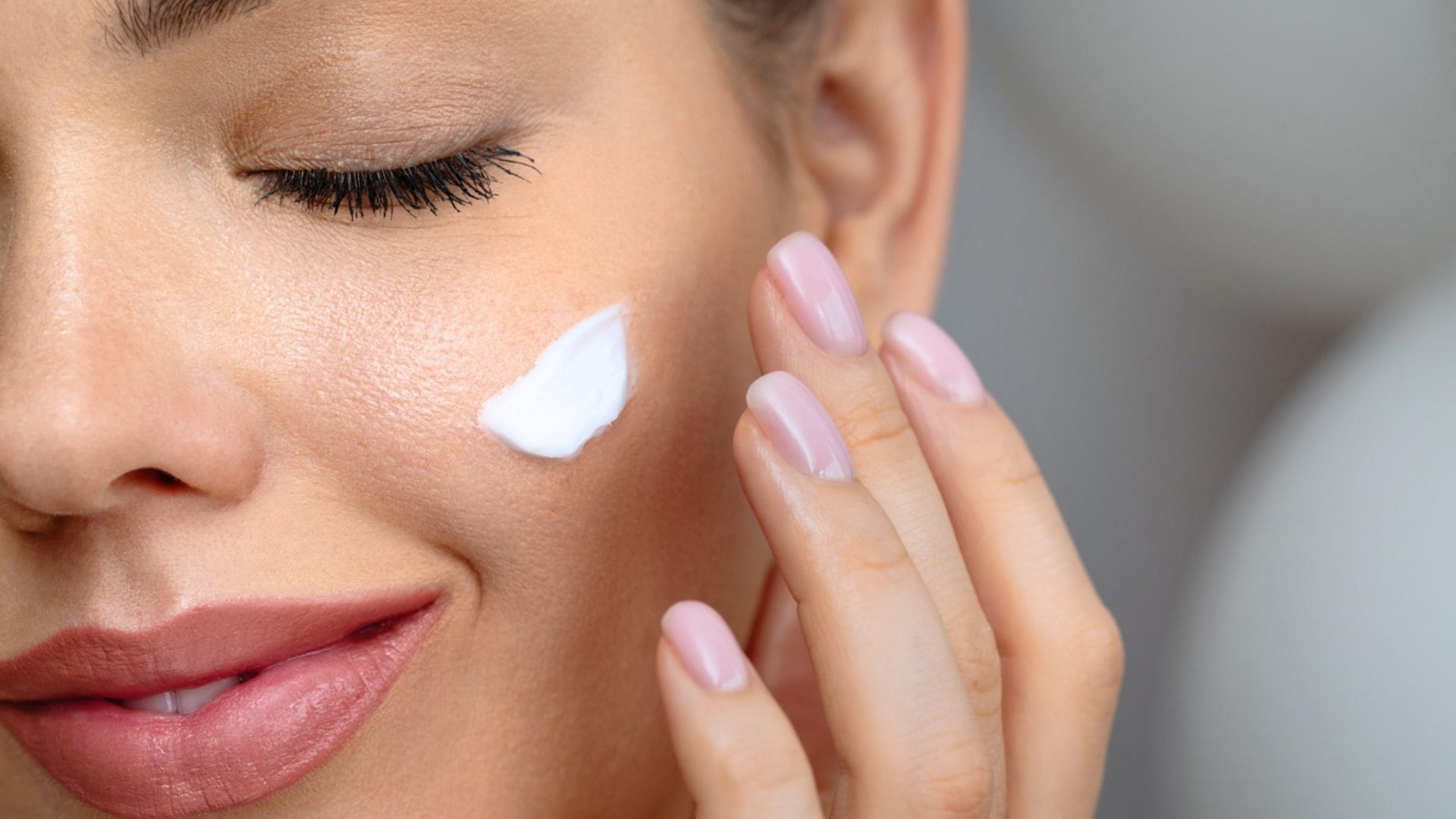 Che cos'è la doppia idratazione: arriva dal Giappone il segreto per una pelle sana