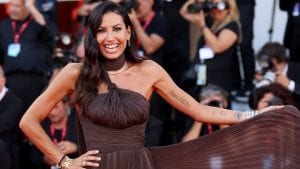 Chi ha firmato l'abito vedo non vedo di Elisabetta Gregoraci