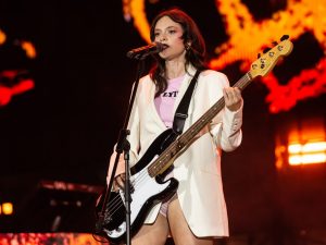 francesca-michielin-arena-verona-look-vestiti-300x225.jpg