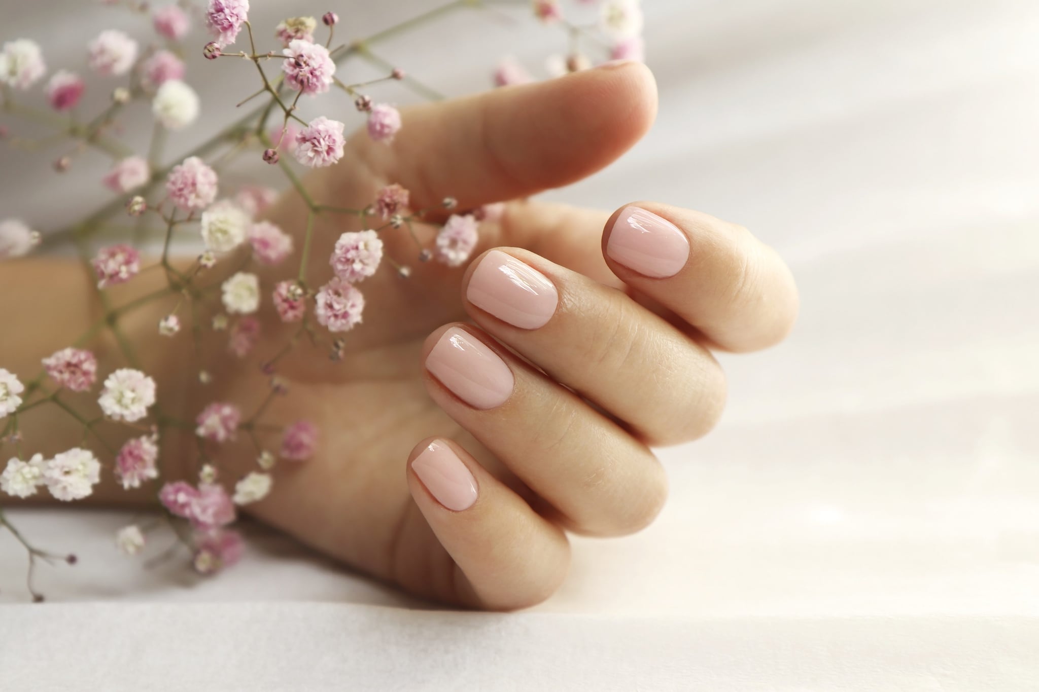 Manicure nude rosato