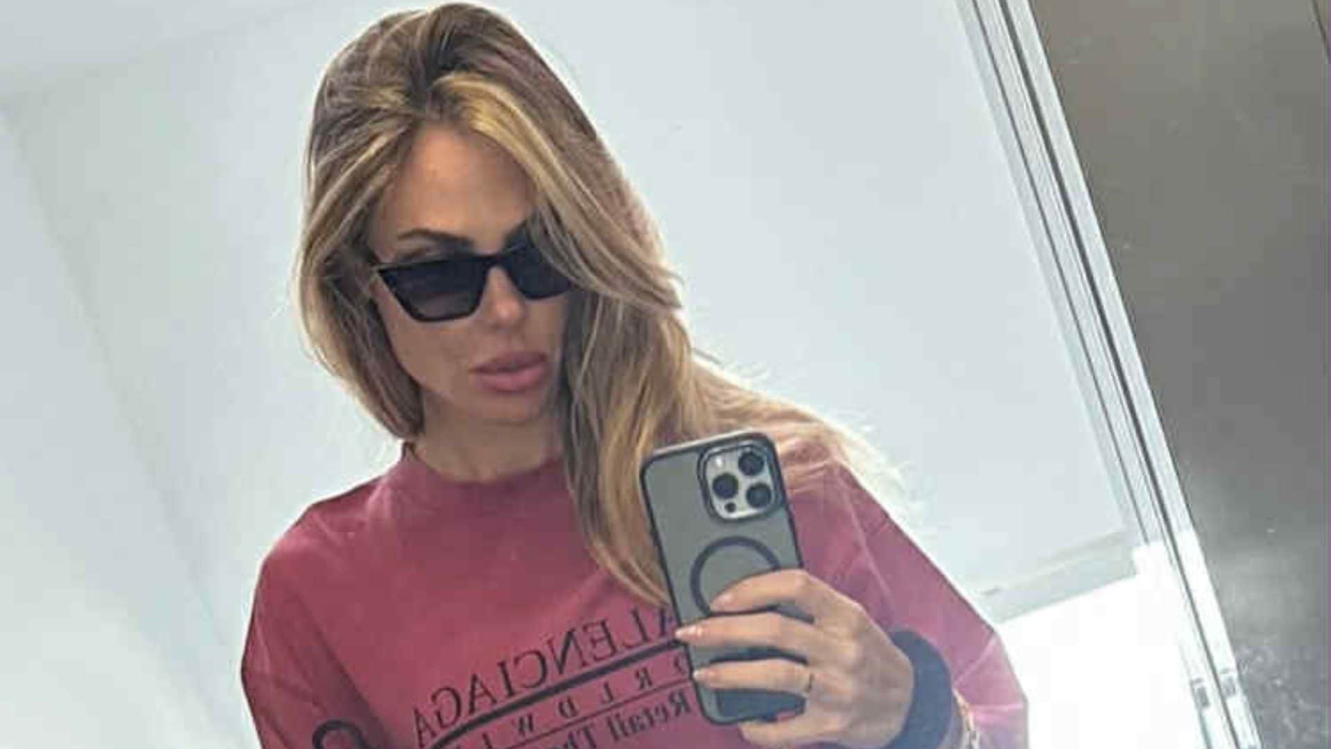 Ilary Blasi in palestra con Bastian Muller: per allenarsi indossa la t-shirt da oltre 500 euro