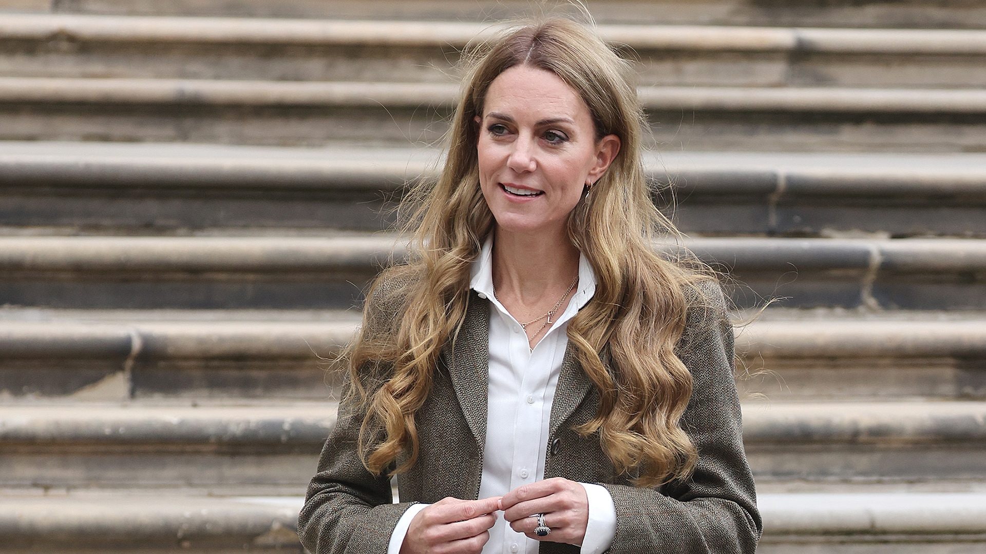 Kate Middleton cambia drasticamente look: autunno all'insegna dei capelli biondi