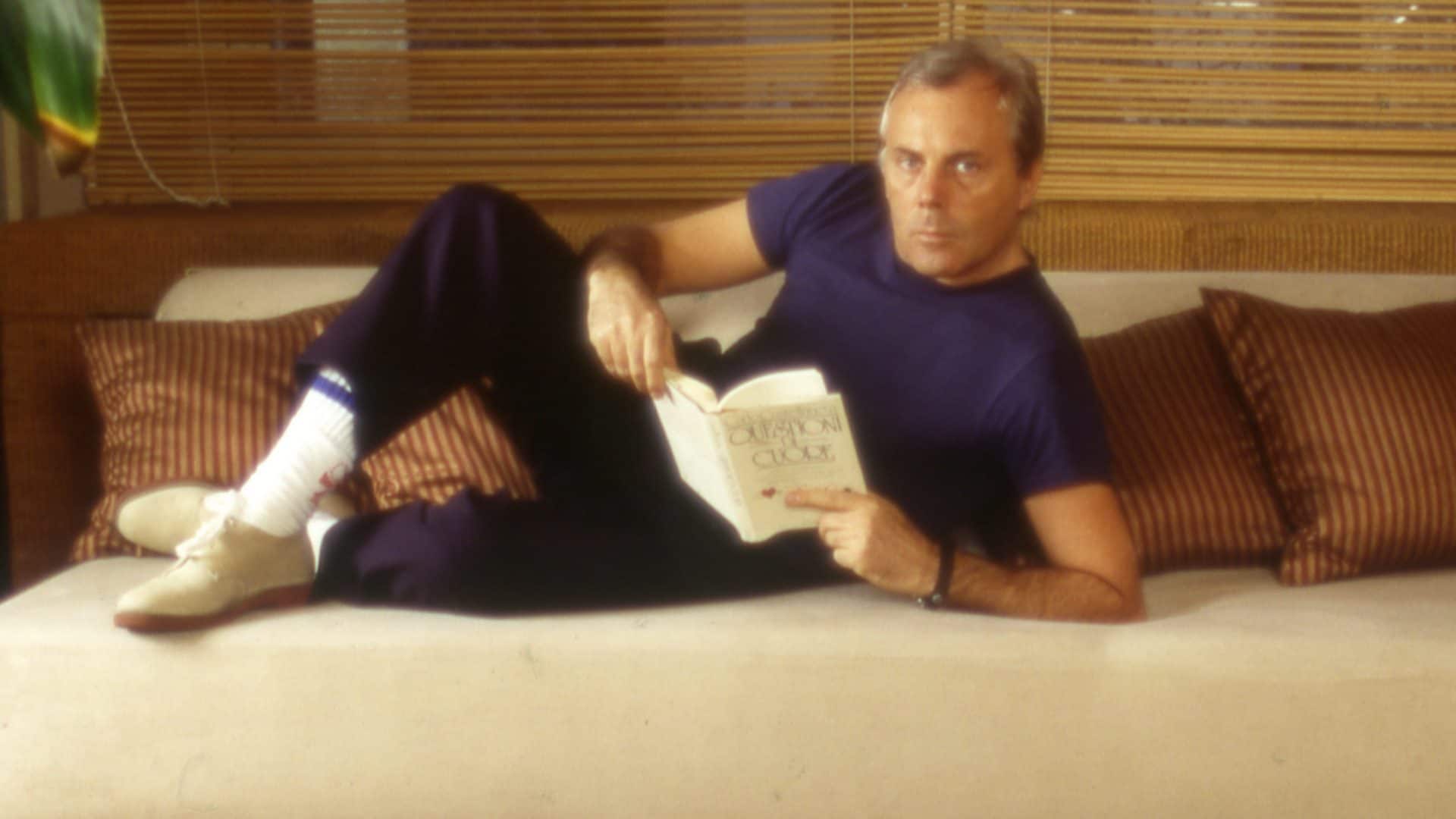 Com'è fatta la villa a Pantelleria di Giorgio Armani: enorme vigneto e arredi di design Armani Casa