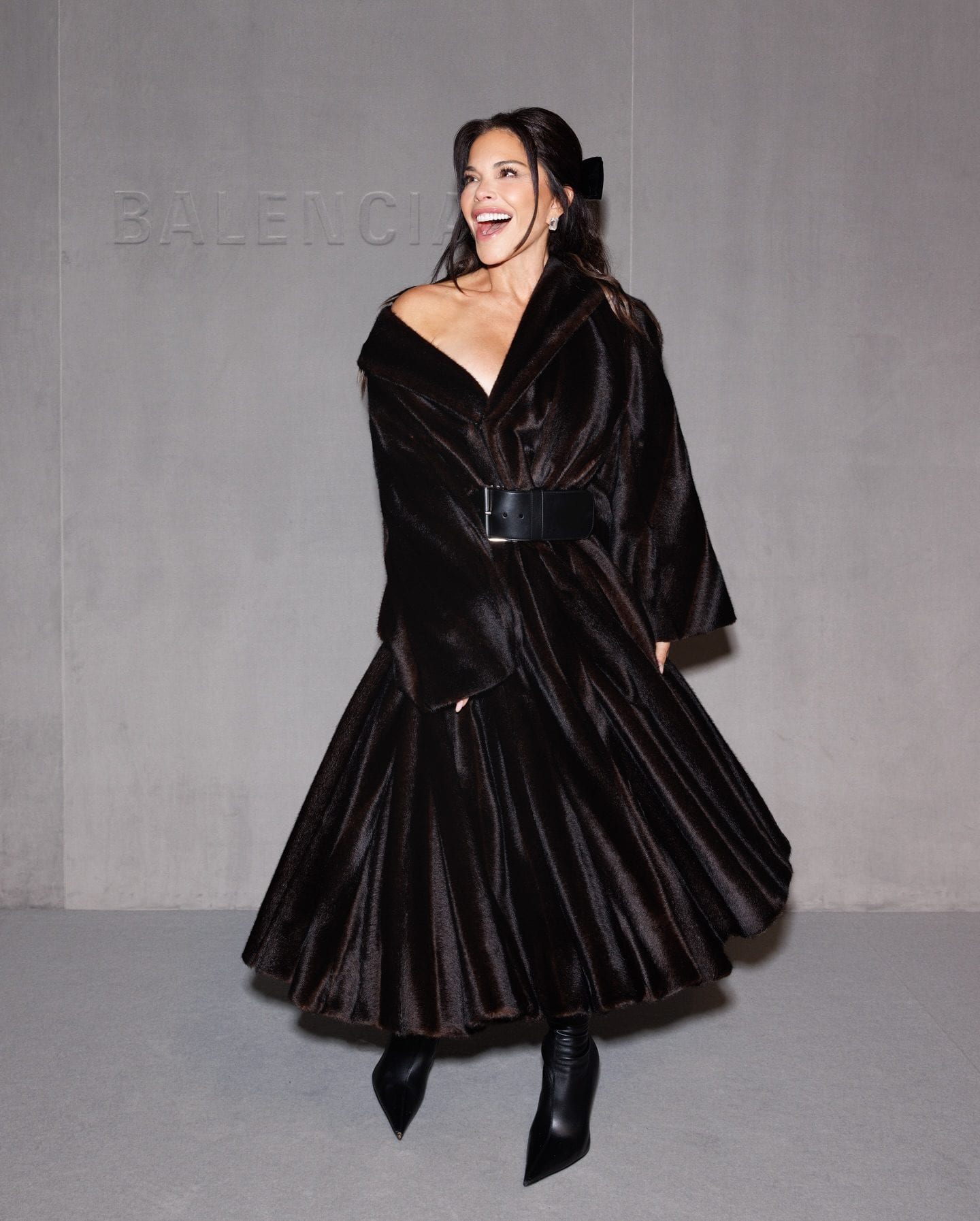 Lauren Sanchez in Balenciaga (Ph. by German Larkin)