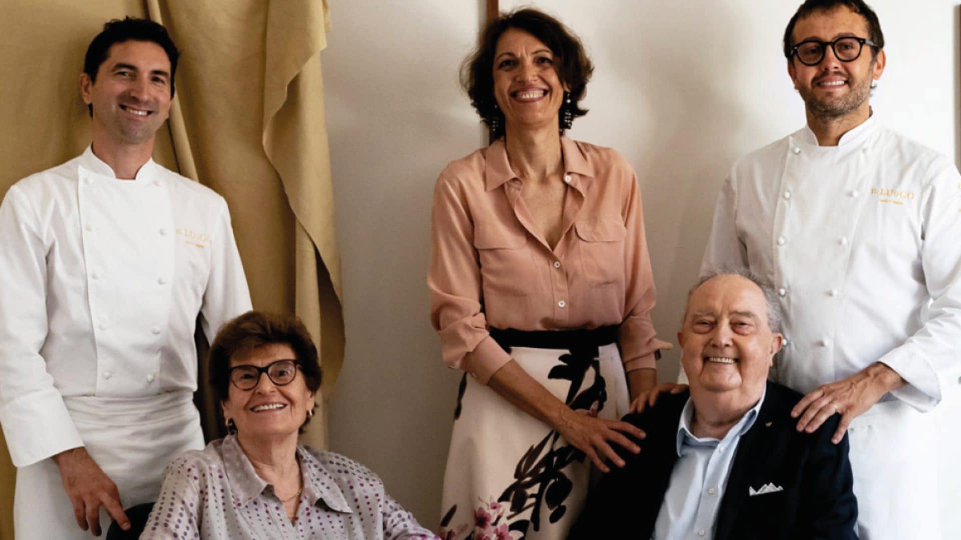 Aimo, Nadia, la figlia Stefania e gli Chef Alessandro e Fabio