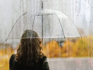 Depressione-autunnale-donna-300x225.jpg