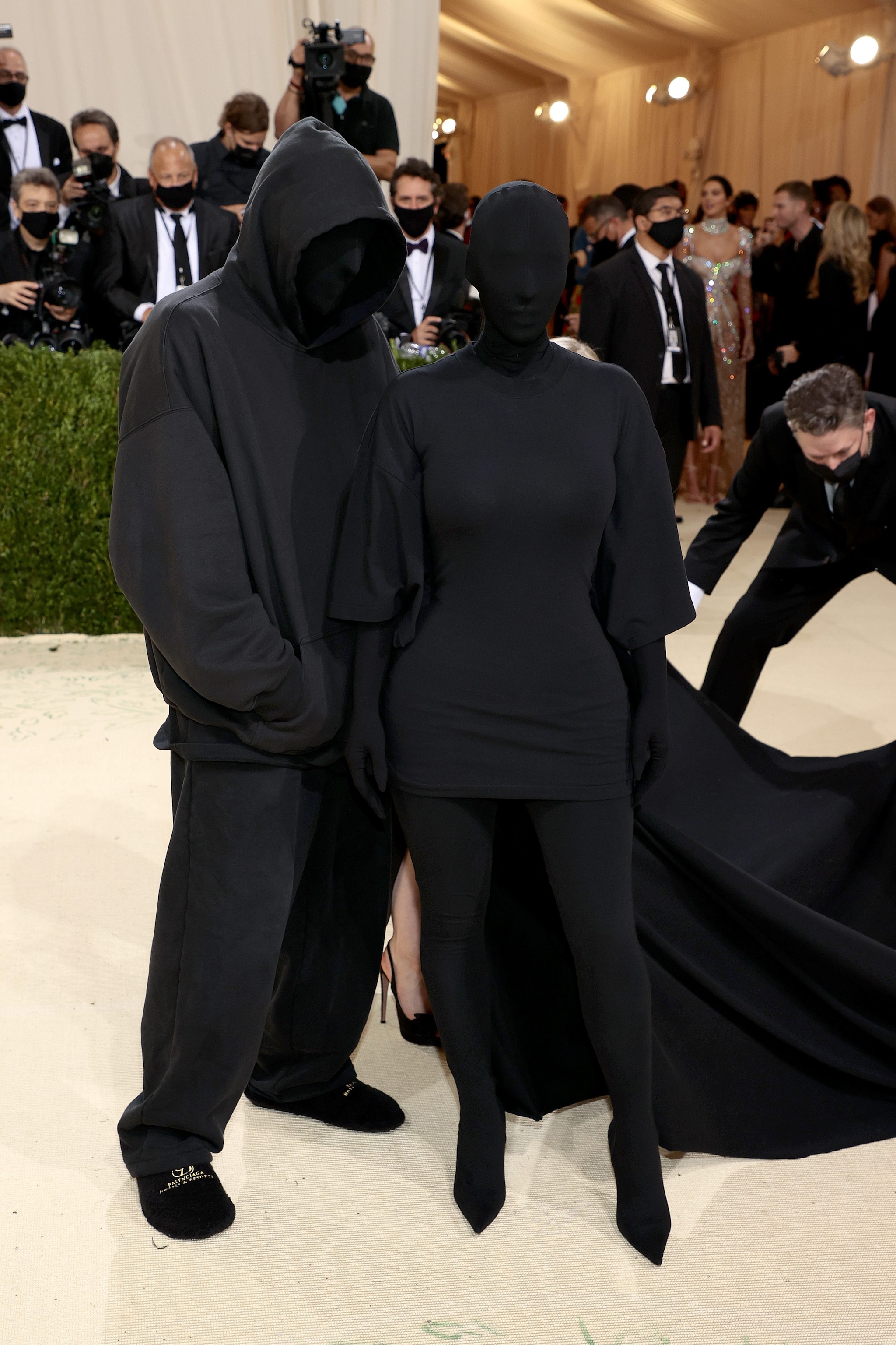 Kim Kardashian e Kanye West in Balenciaga al Met Gala 2021