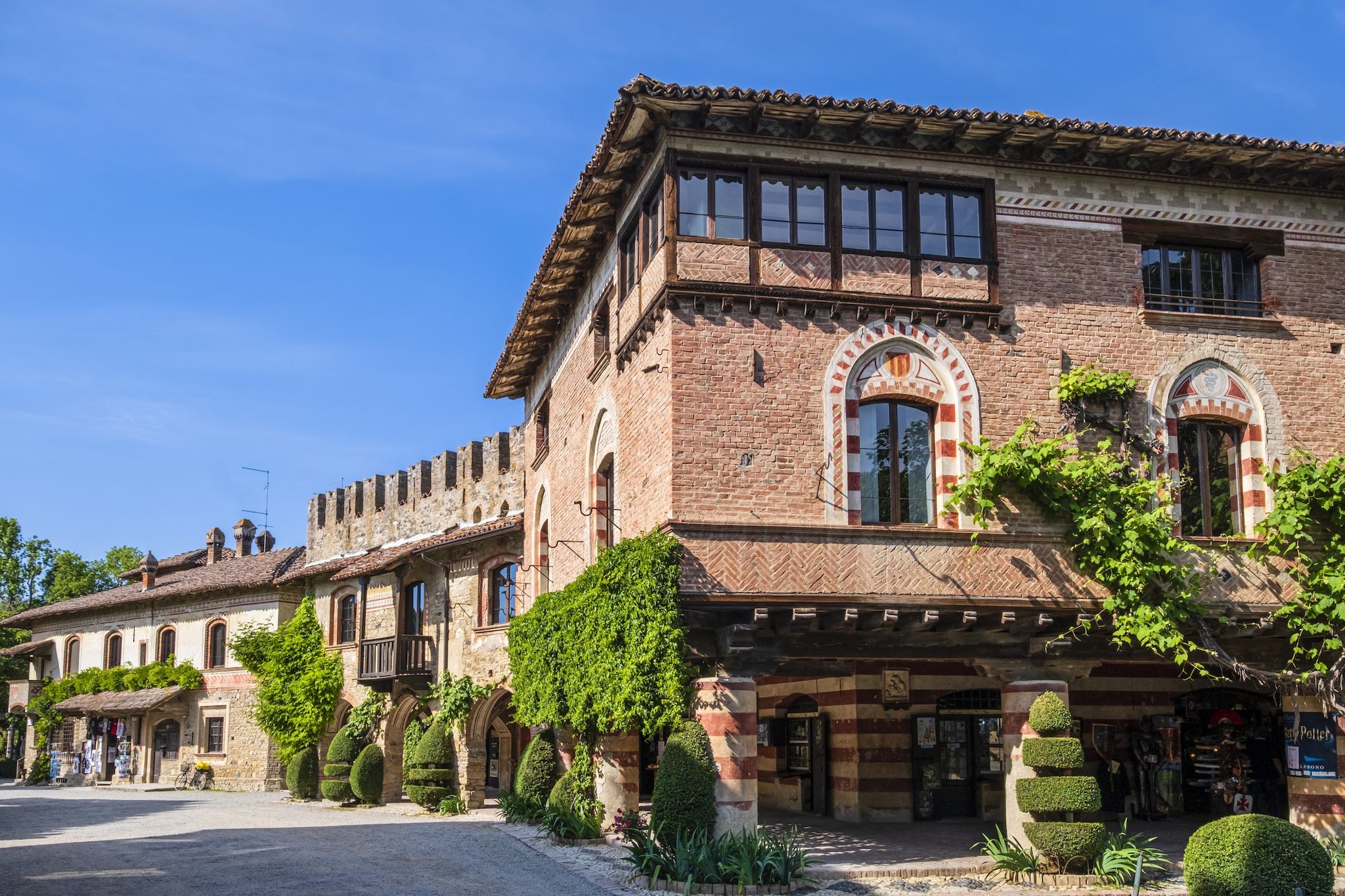 Grazzano Visconti, Emilia–Romagna