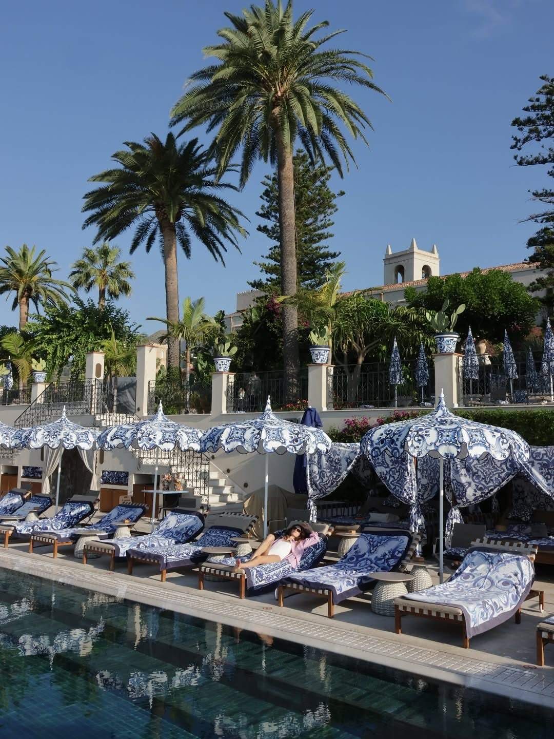 La piscina dell’Hotel San Domenico Palace