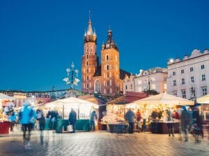 Mercatino-di-Natale-a-Cracovia-300x225.jpg