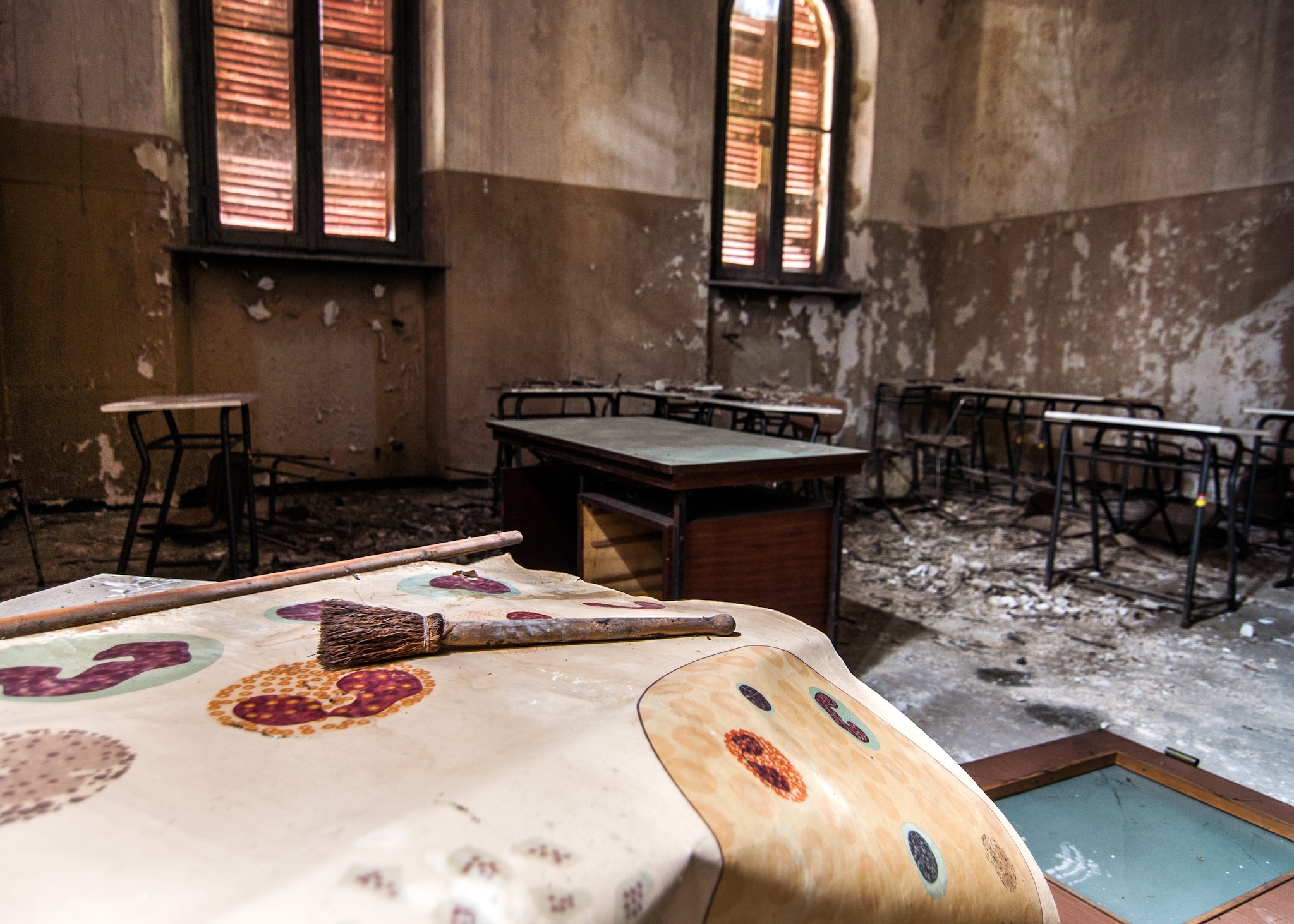Una stanza dell’ex manicomio di Mombello