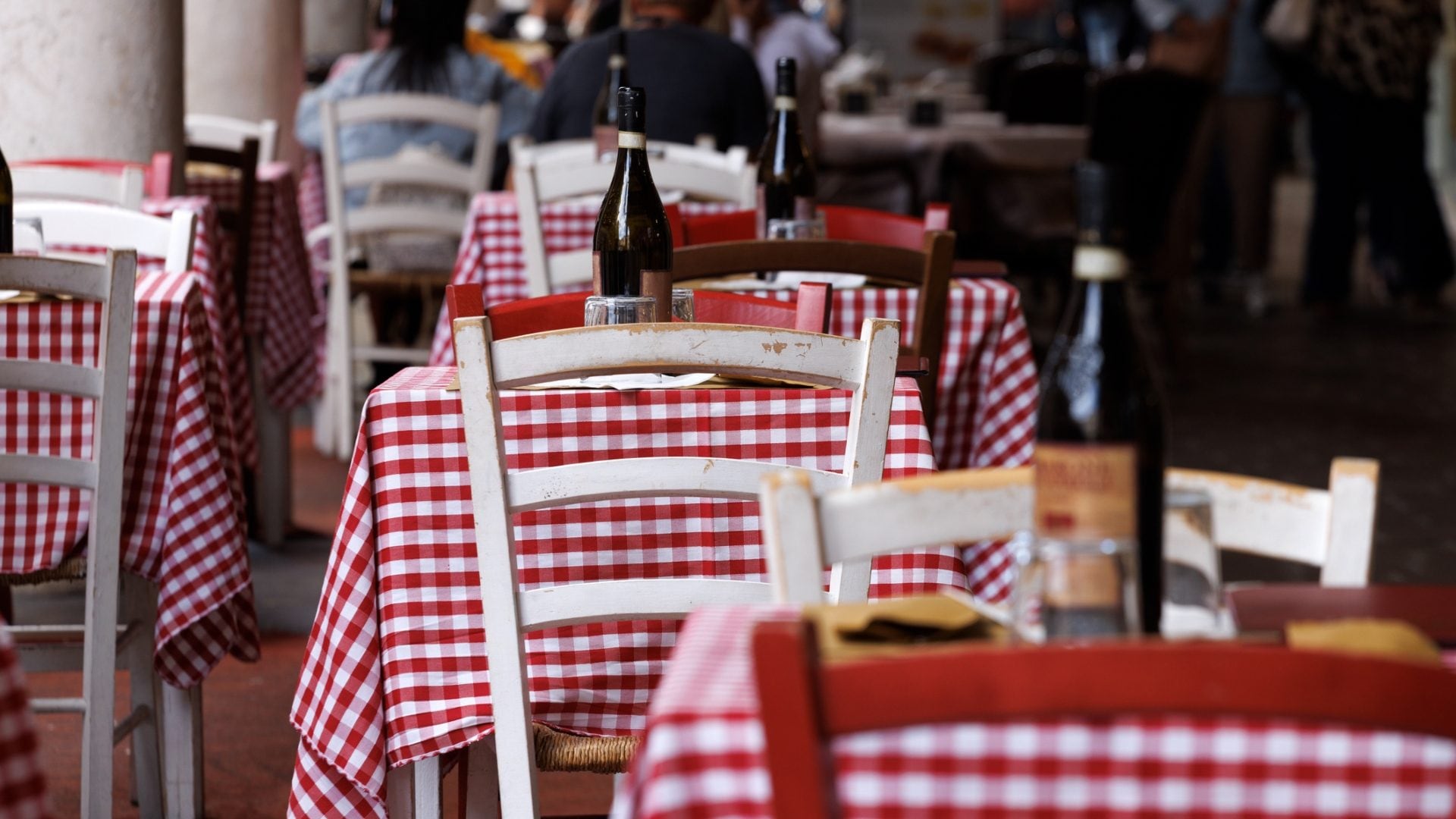 Osterie più originali in Italia: 4 posti da provare secondo la redazione di Fanpage