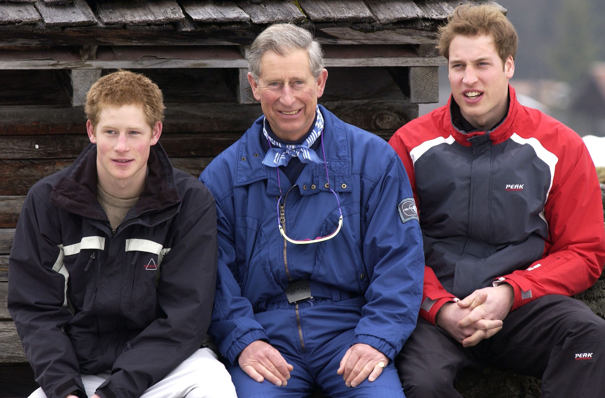 Re Carlo con Harry e William