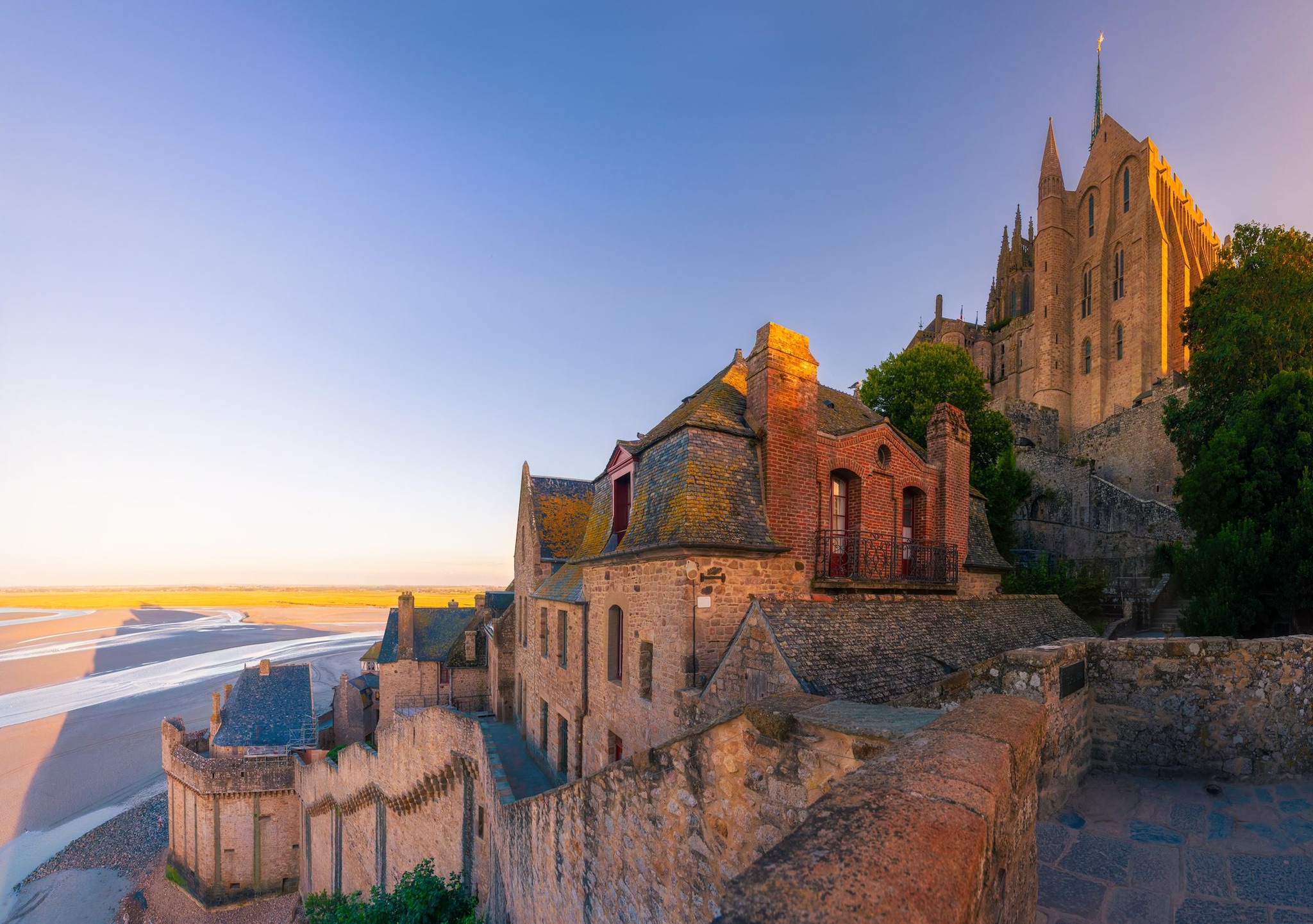 Scorcio del borgo di Mont–Saint–Michel