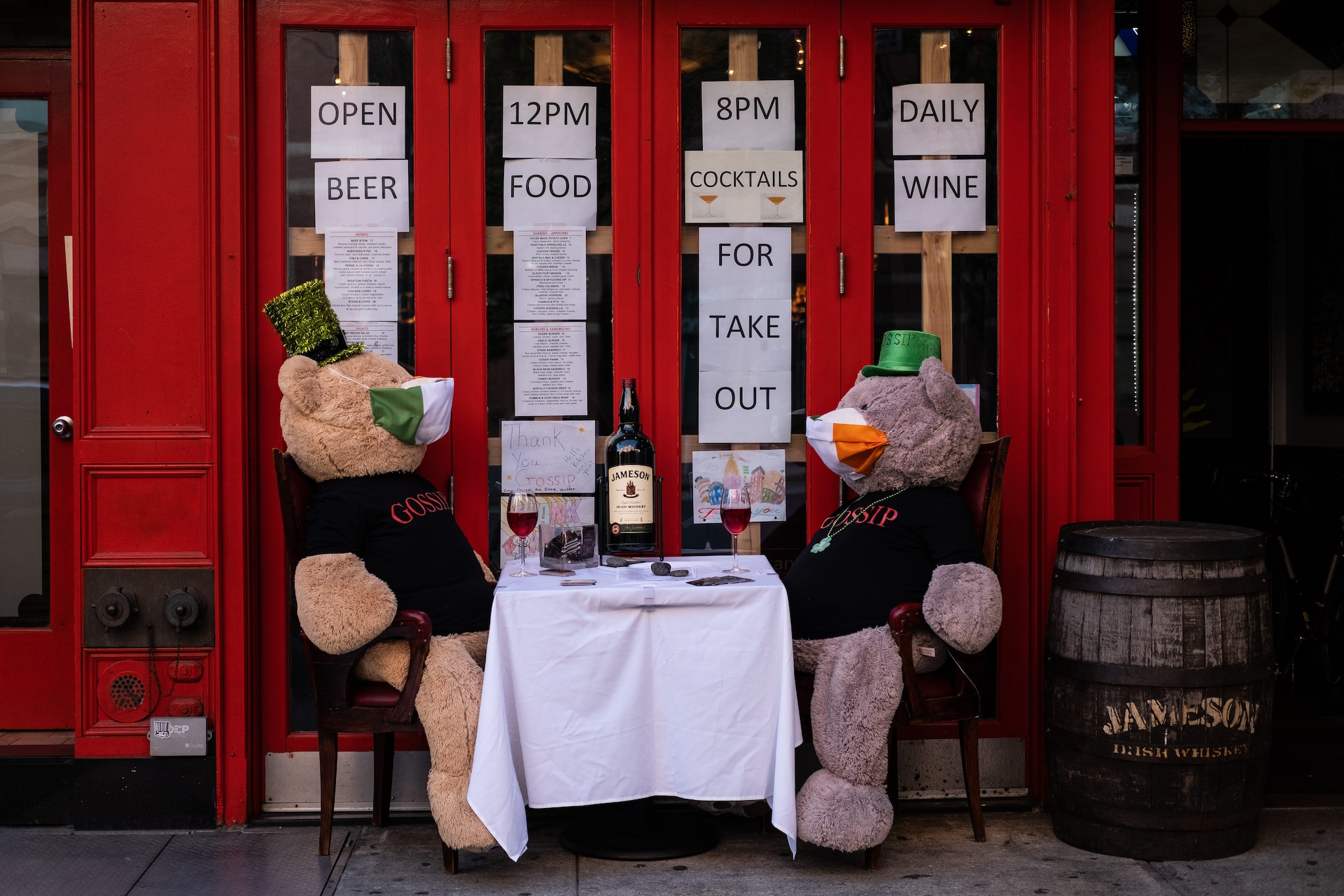Teddy Bear in un ristorante di New York