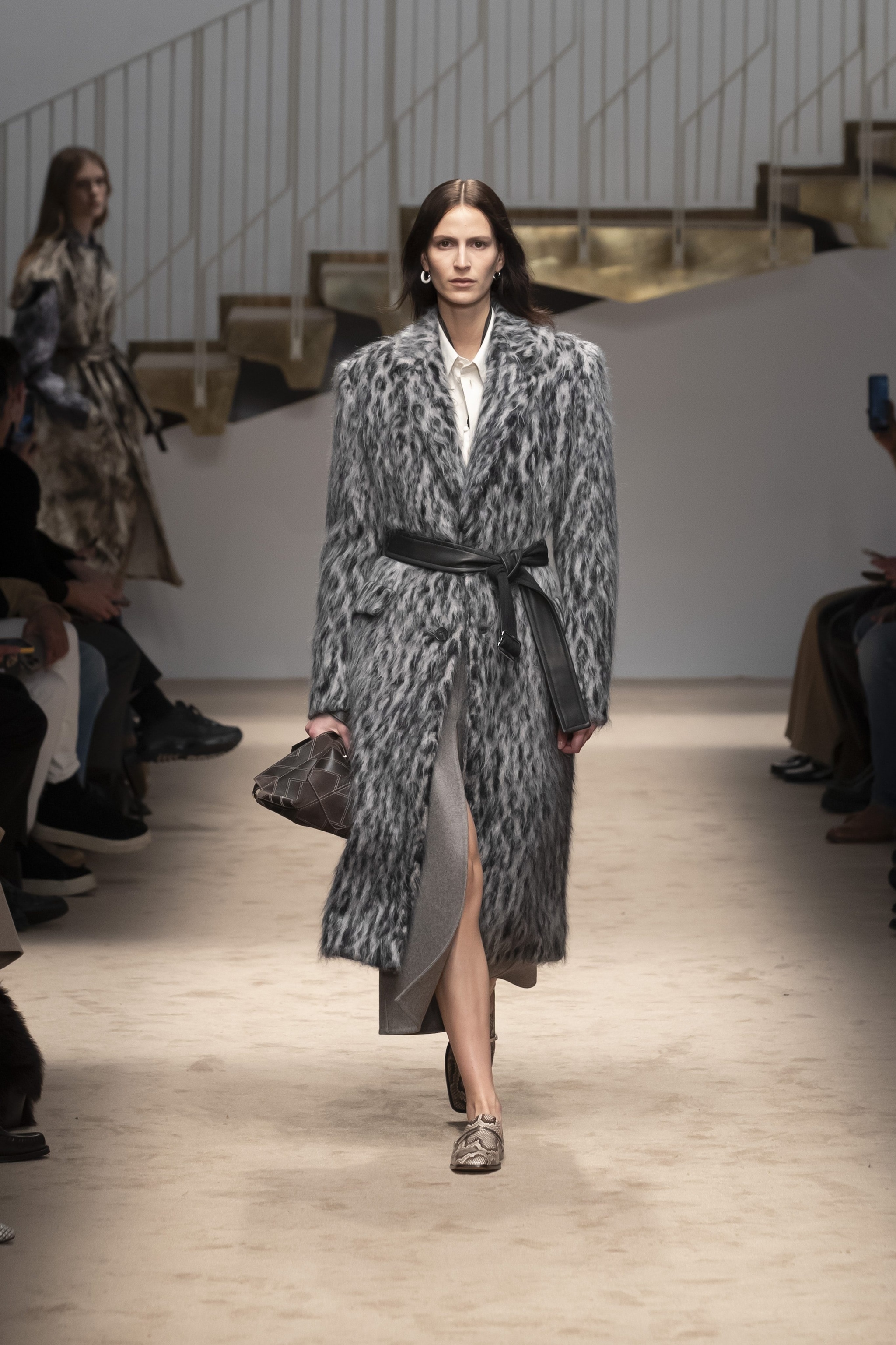 Un cappotto animalier in lana di Tod’s