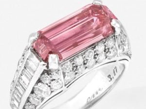 anello-bulgari-diamante-rosa-2-milioni-di-euro-300x225.jpg
