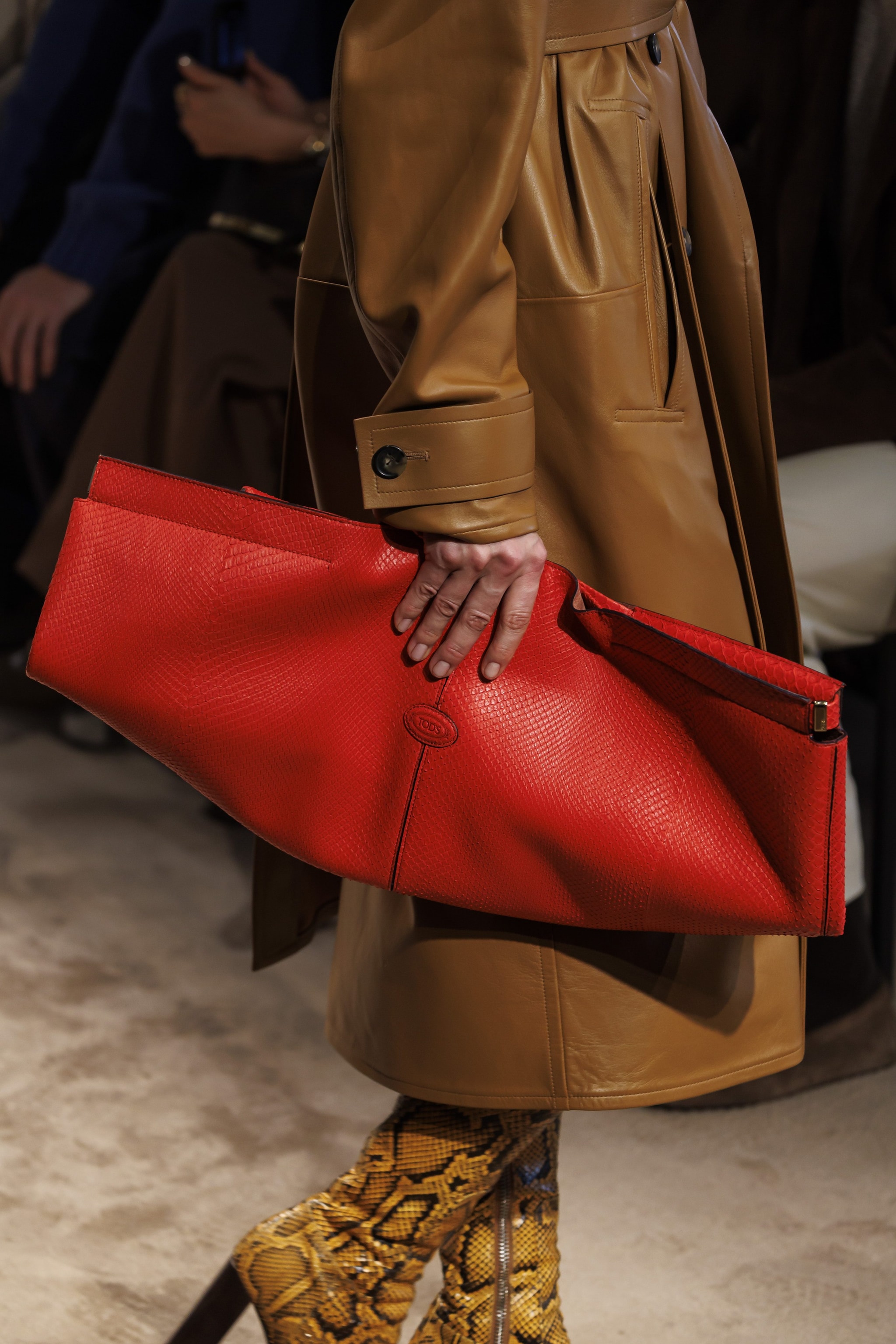Maxi clutch in pelle rosso fragola Tod’s