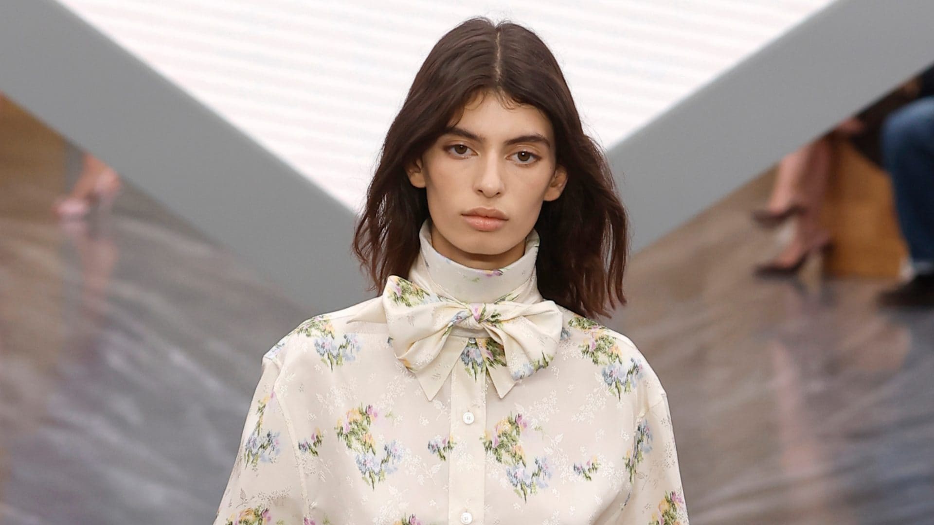 Il debutto in passerella da Dior di Matilde Lucidi: la figlia di Bianca Balti sfila a Parigi per la Fashion Week