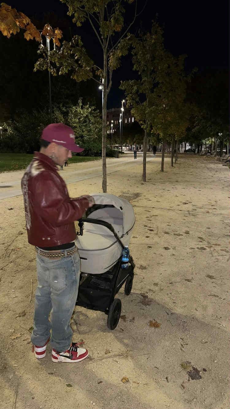 Il look griffato di Tony Effe