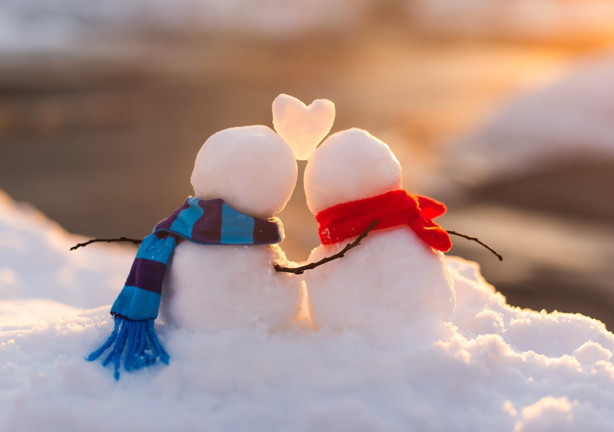 Snowmanning: il flirt che nasce per noia in inverno si scioglie come neve al sole in primavera