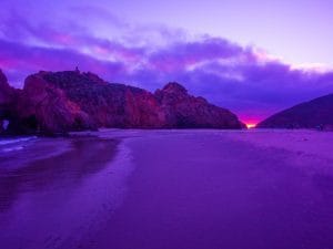 spiagge-con-sabbia-viola-300x225.jpg