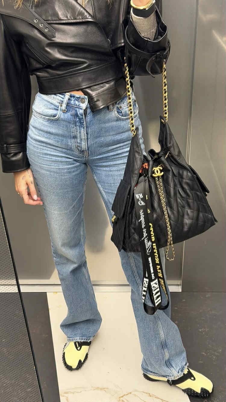 Chiara Ferragni con le Puma Mostro