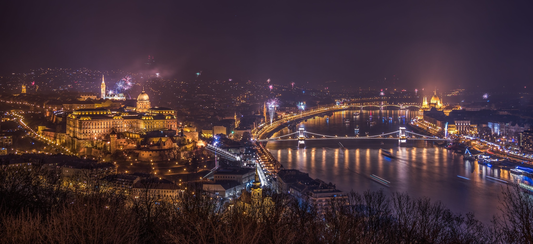 Fuochi d’artificio sopra Budapest a Capodanno