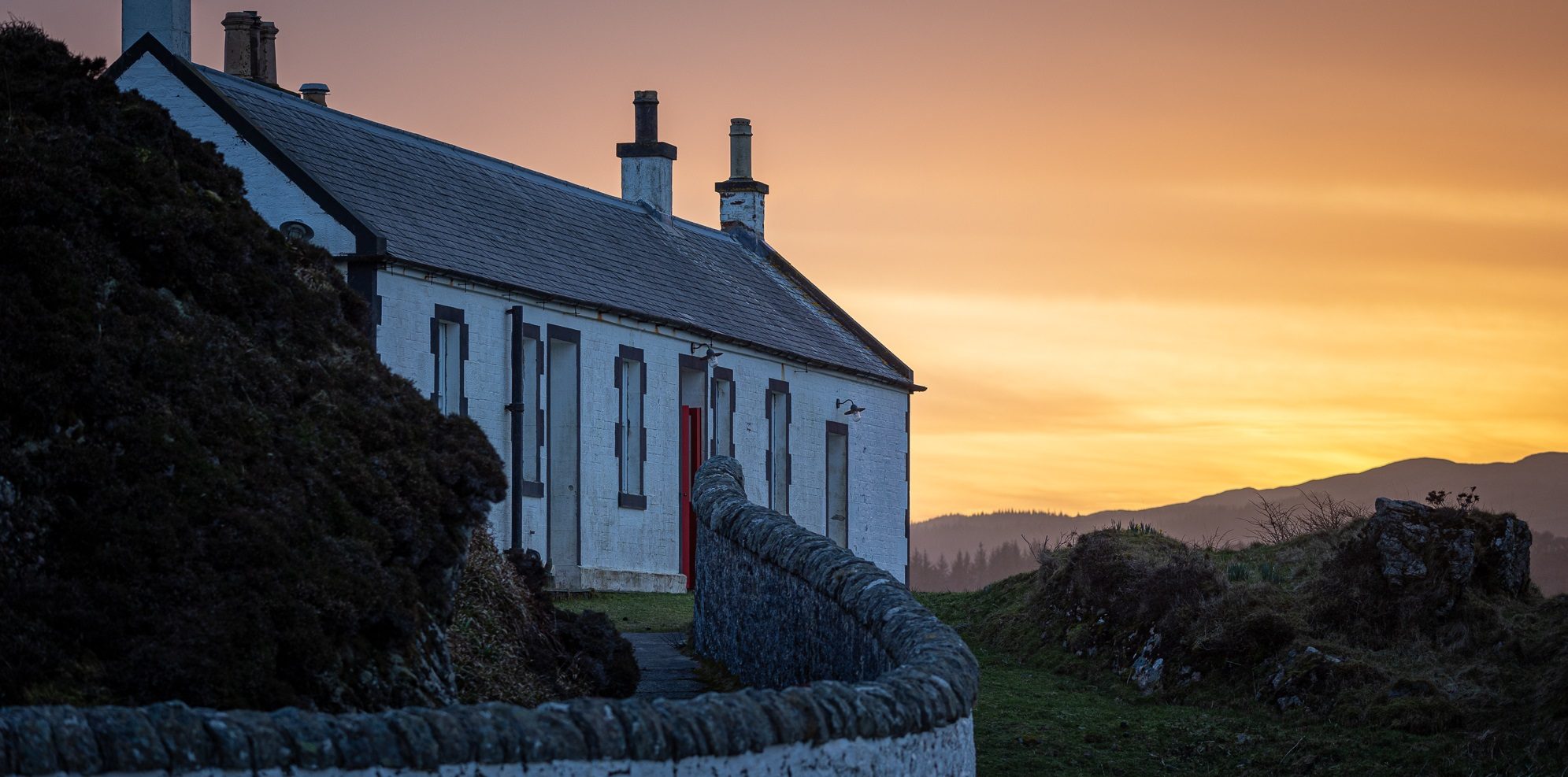 Eilean Sionnach Lighthouse Cottage