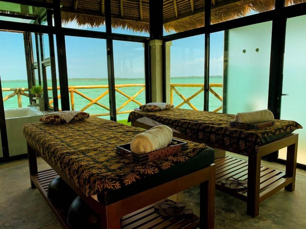 La Spa Doulos Phos Ship Hotel