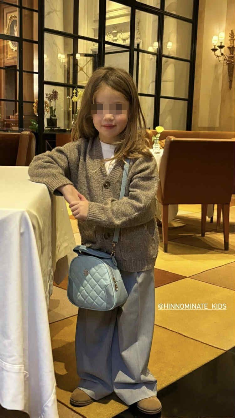 Luna Marì con il look cozy