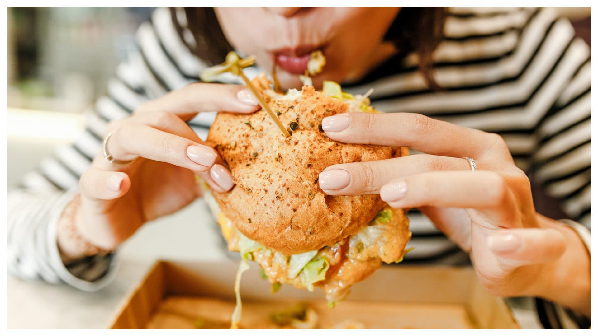 Quali sono le cause della troppa fame: l'aumento del cortisolo spinge alla continua ricerca di cibo