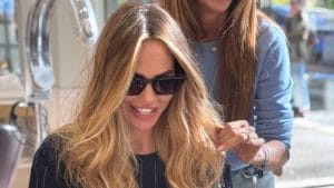 I capelli "non troppo biondi" sono il must dell'inverno, come dimostra Ilary Blasi