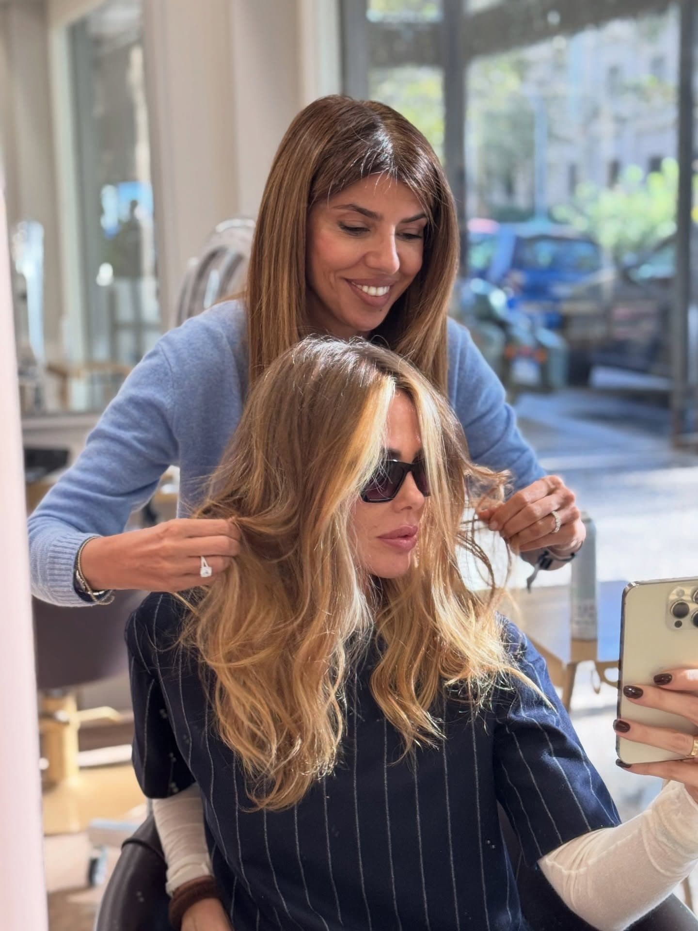 Il nuovo look di Ilary Blasi