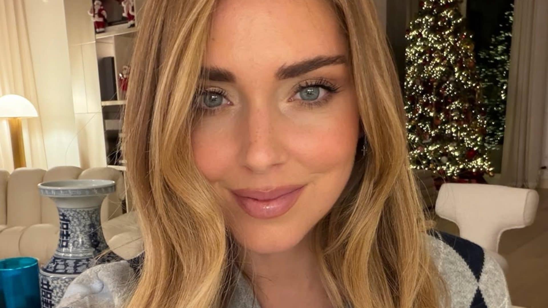 La sorpresa di Chiara Ferragni per Leone e Vittoria: un villaggio di Natale dentro casa