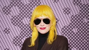 È morta Pam Hogg, addio alla stilista punk rock che ha vestito Rihanna e Lady Gaga