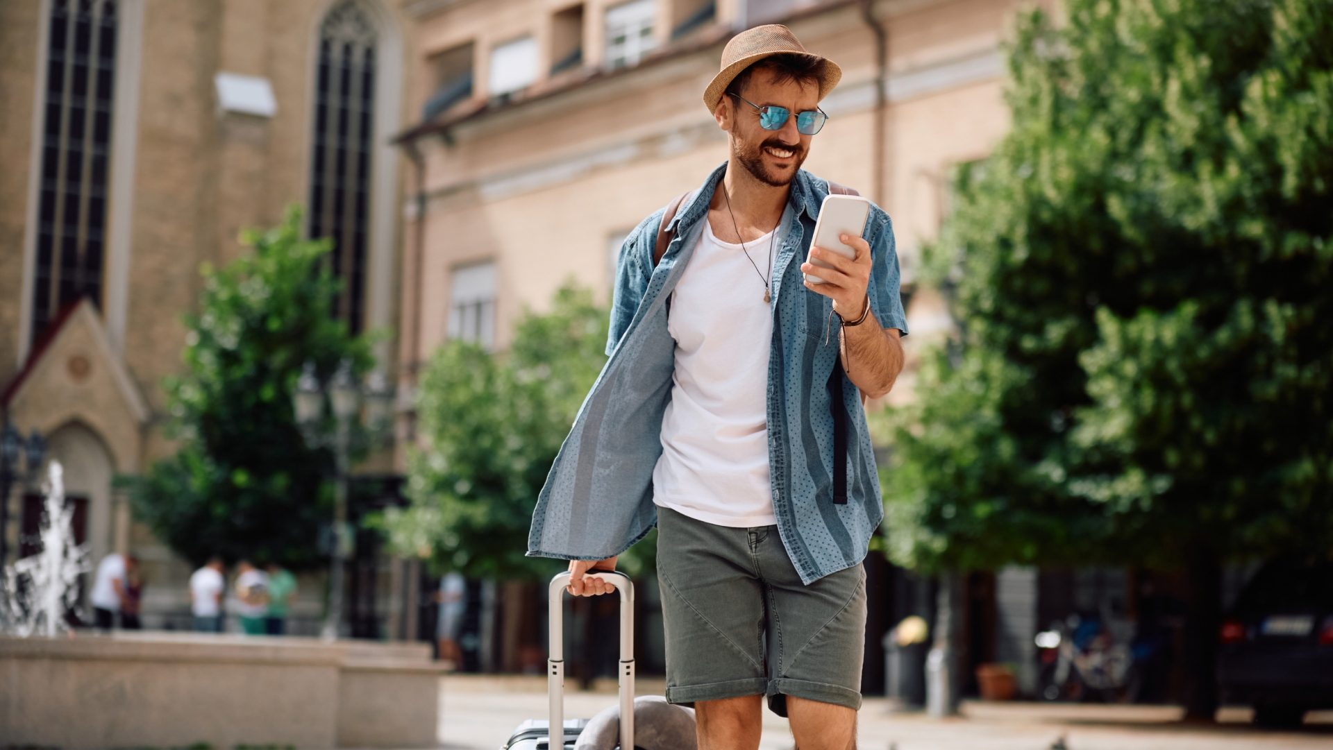 Chi sono i "passport bros" e perché stanno rovinando la reputazione dei viaggiatori solitari