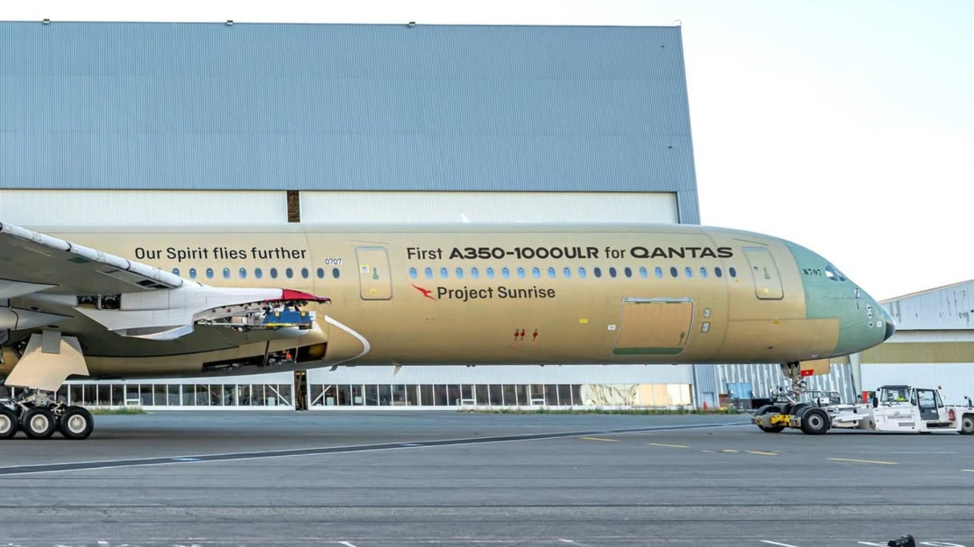 Com'è fatto l'aereo dei record: permetterà di volare da Londra a Sidney senza scalo in 22 ore