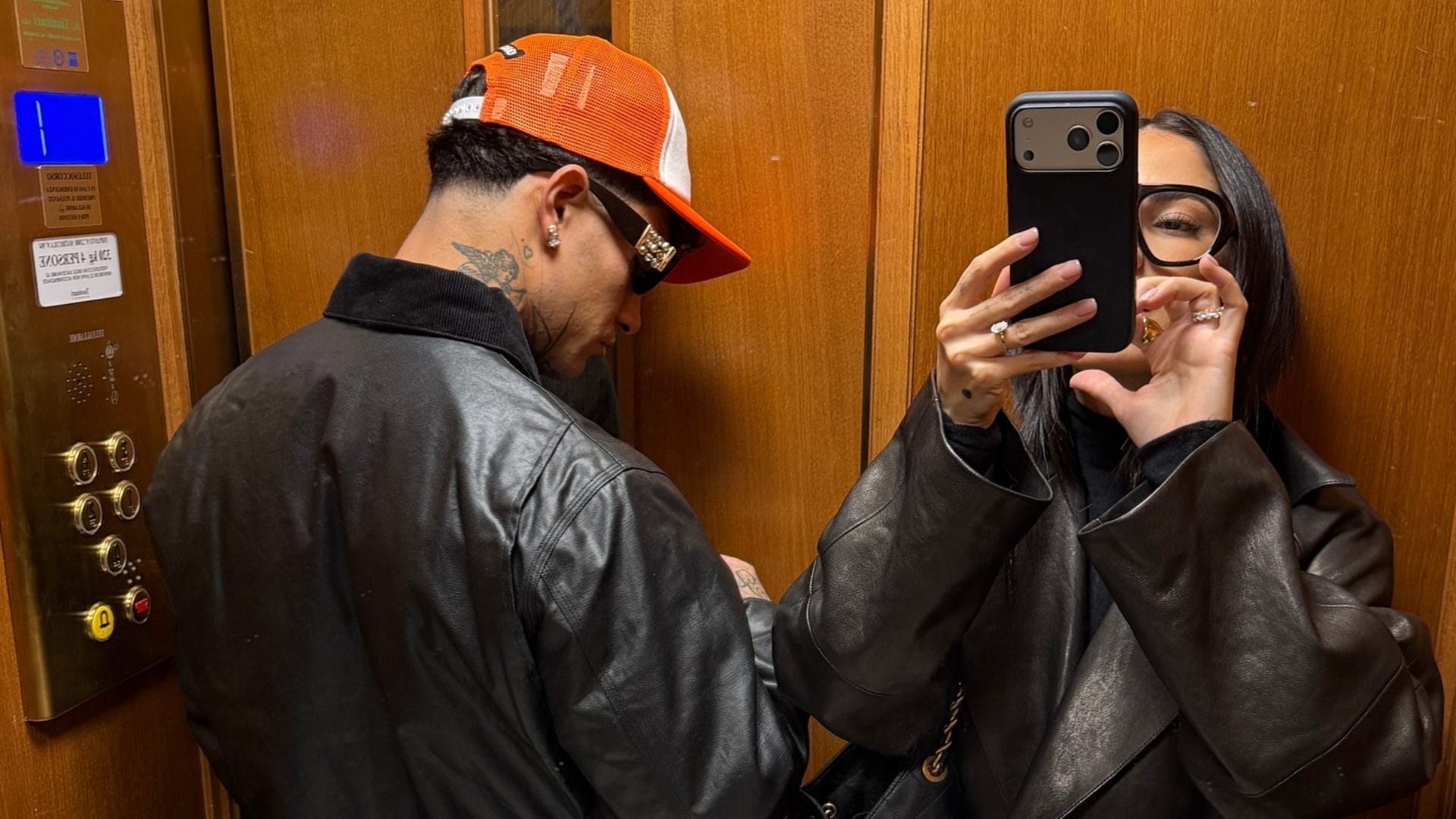 Giulia De Lellis e Tony Effe, la prima foto di coppia con Priscilla è con gli accessori griffati