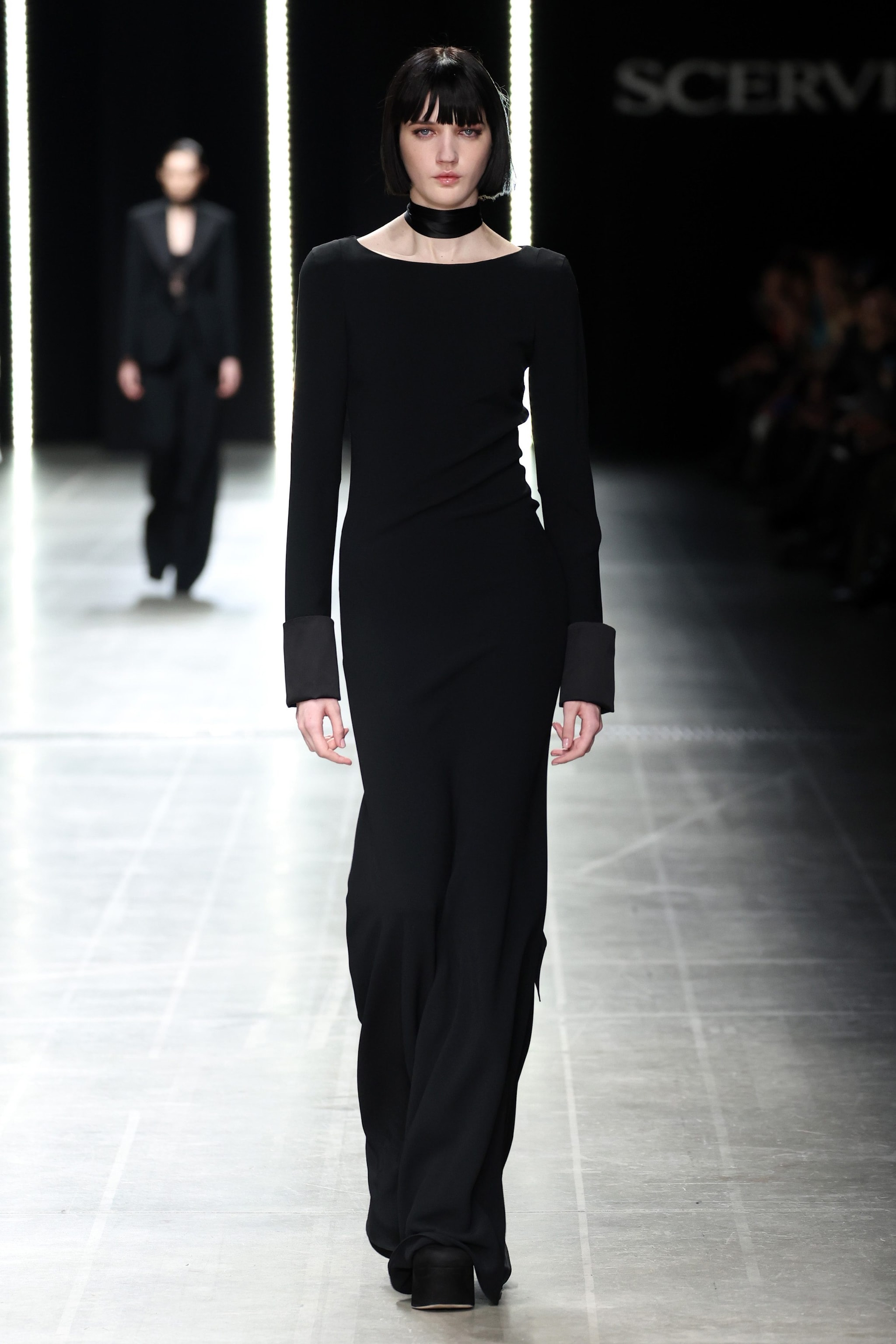 Tubino lungo total black Ermanno Scervino