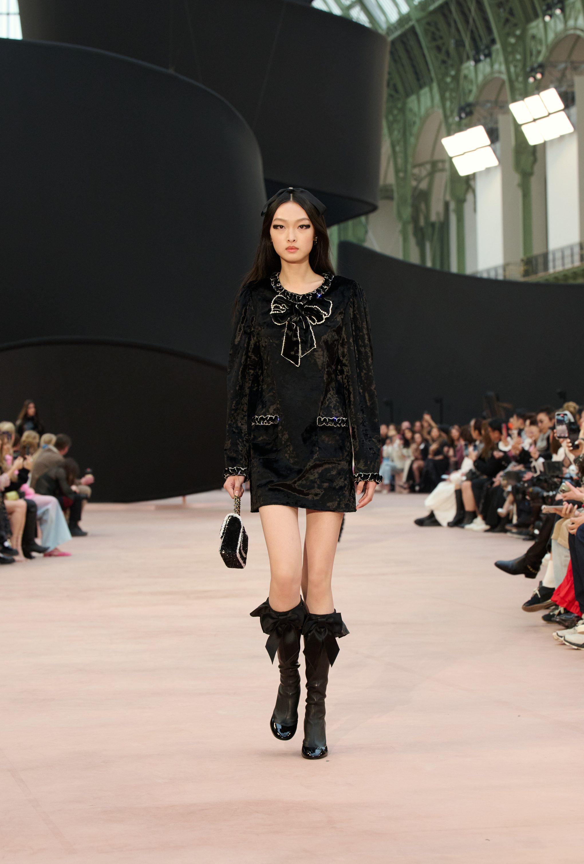 Mini dress di velour Chanel