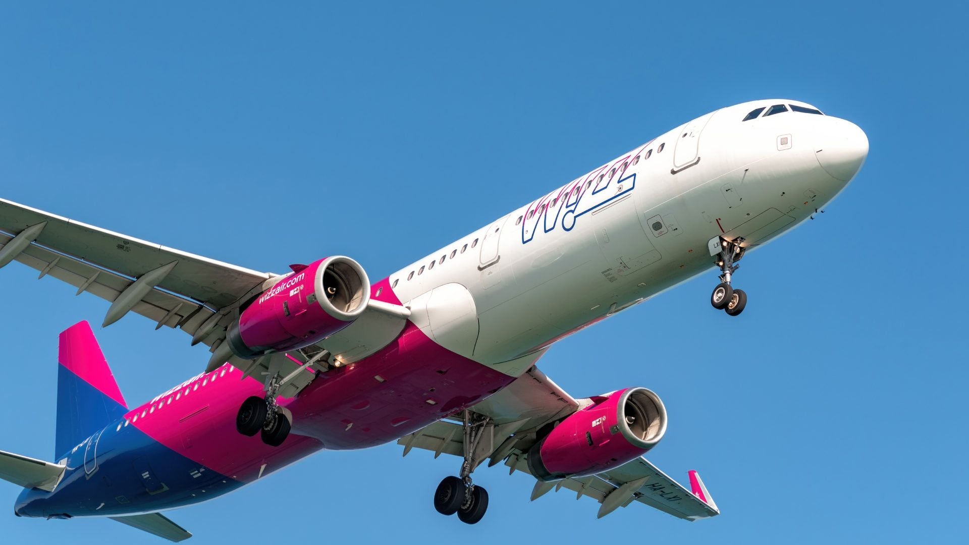 La business class diventa low-cost: WizzAir introduce i biglietti premium con priorità e spazio extra