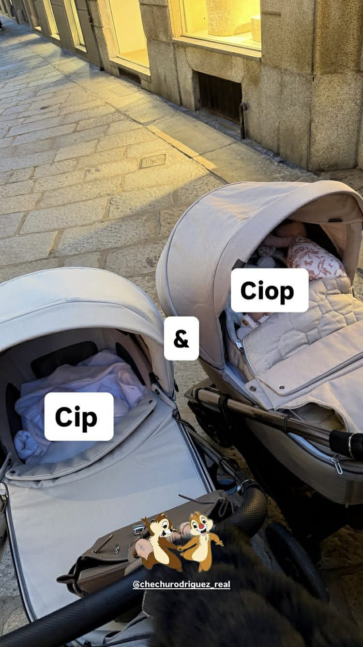 La prima passeggiata di Priscilla e Clara Isabel