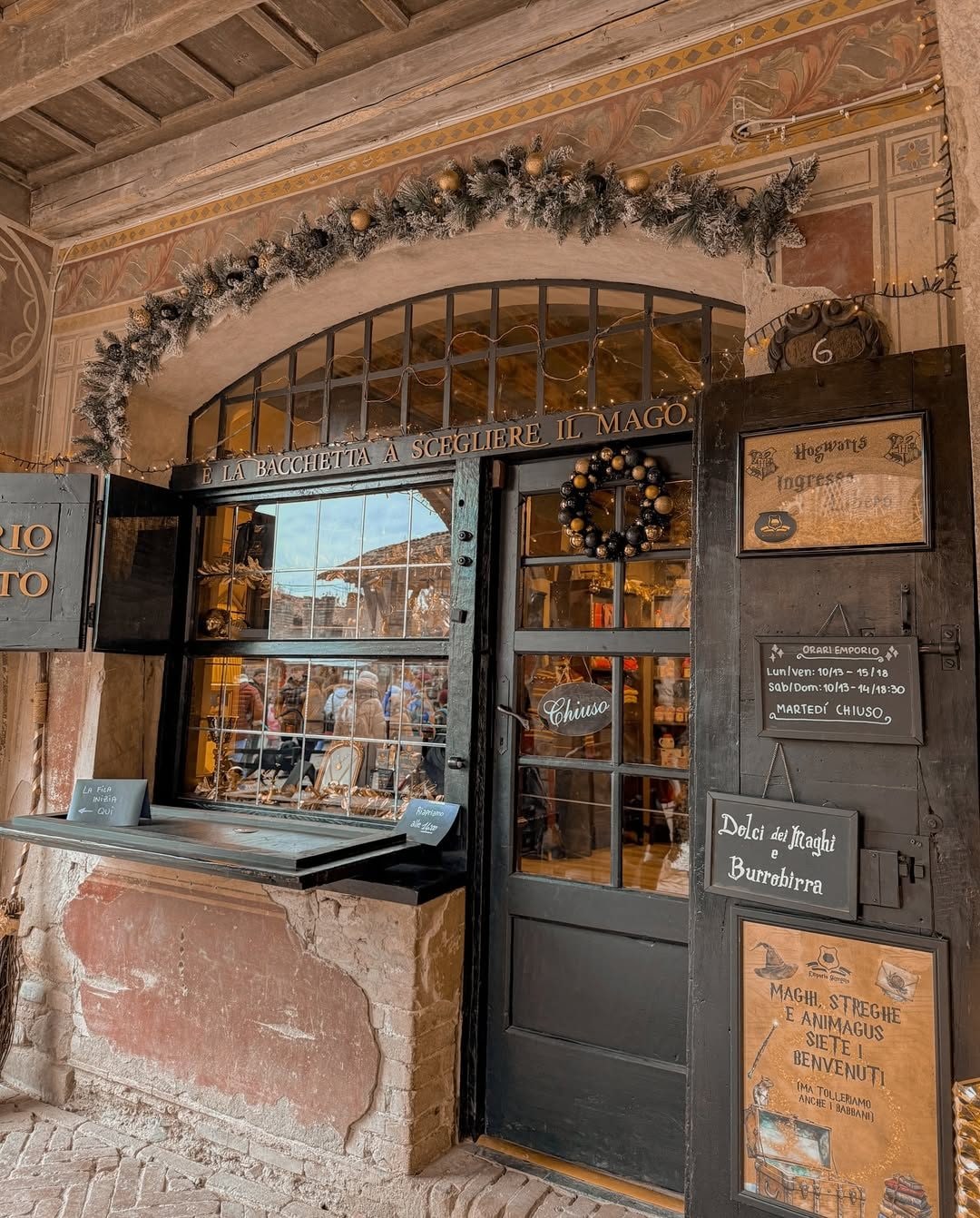 Emporio stregato, il negozio a tema Harry Potter a Grazzano Visconti